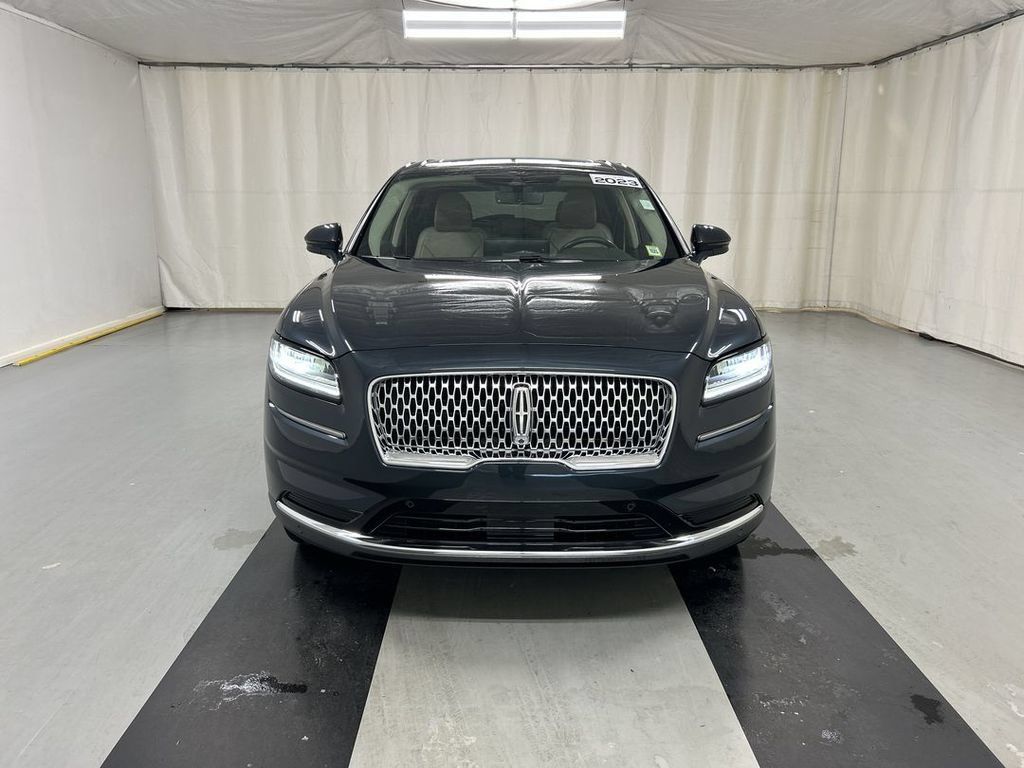 Used 2023 Lincoln Nautilus Reserve w/ Equipment Group 201A AWD/4WD image 3