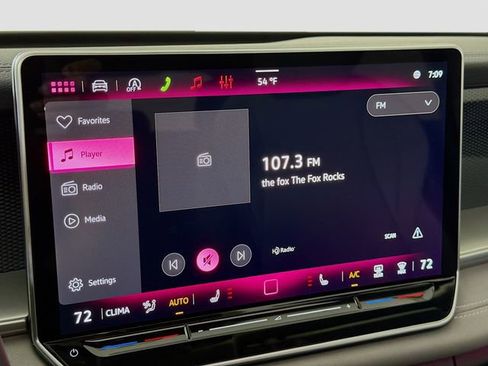 New 2026 Volkswagen Tiguan SE image 15