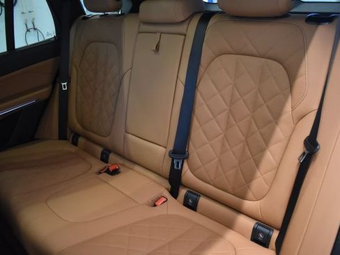 Used 2026 BMW X5 xDrive40i w/ Executive Package AWD/4WD image 7