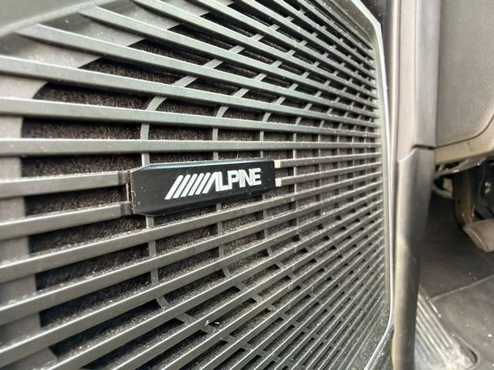 Used 2023 Jeep Wagoneer Series II w/ Premium Group I AWD/4WD image 23