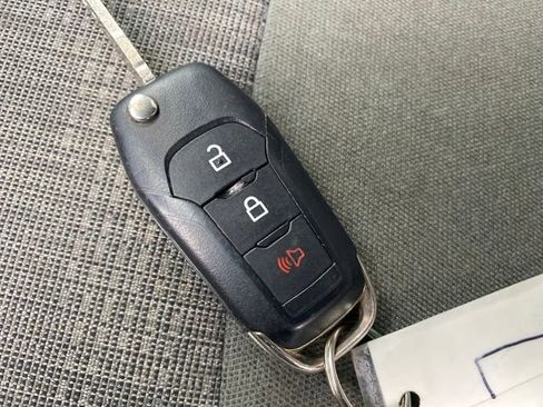 Used 2023 Ford F150 XLT image 23