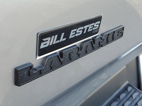 Used 2022 RAM 1500 Laramie AWD/4WD image 10