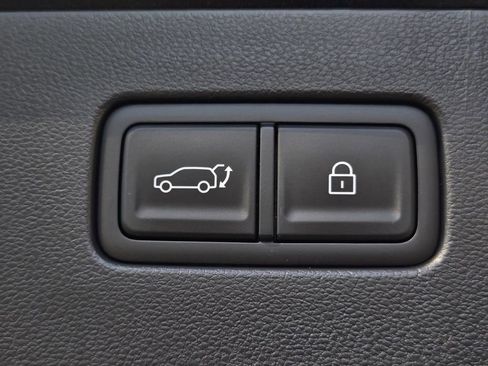 New 2026 Hyundai Ioniq 9 SE AWD/4WD image 12