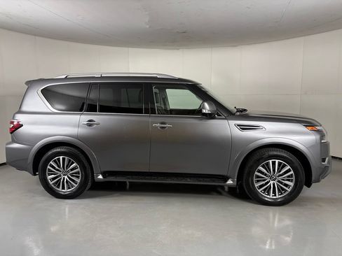 Used 2024 Nissan Armada SL w/ Captain's Chairs Package RWD image 11