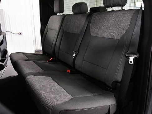 Used 2023 Ford F150 Lightning XLT image 33