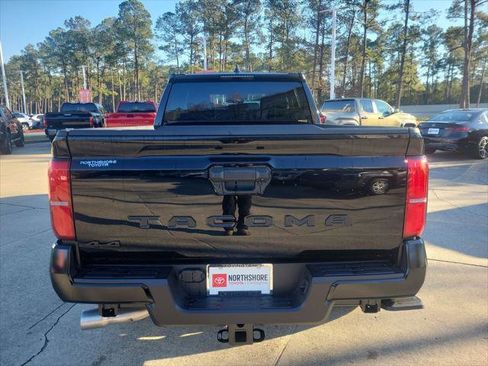 Certified 2025 Toyota Tacoma SR5 image 5