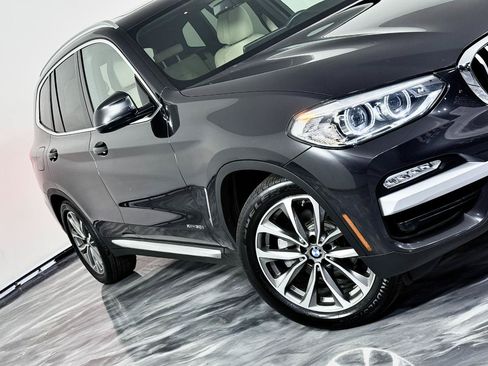 Used 2018 BMW X3 xDrive30i AWD/4WD image 4
