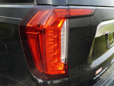 Used 2021 GMC Yukon Denali w/ Denali Ultimate Package image 37