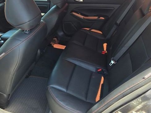 Used 2024 Nissan Altima 2.5 SR FWD image 12