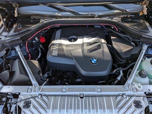 Certified 2026 BMW X3 xDrive30i w/ M Sport Package AWD/4WD image 18