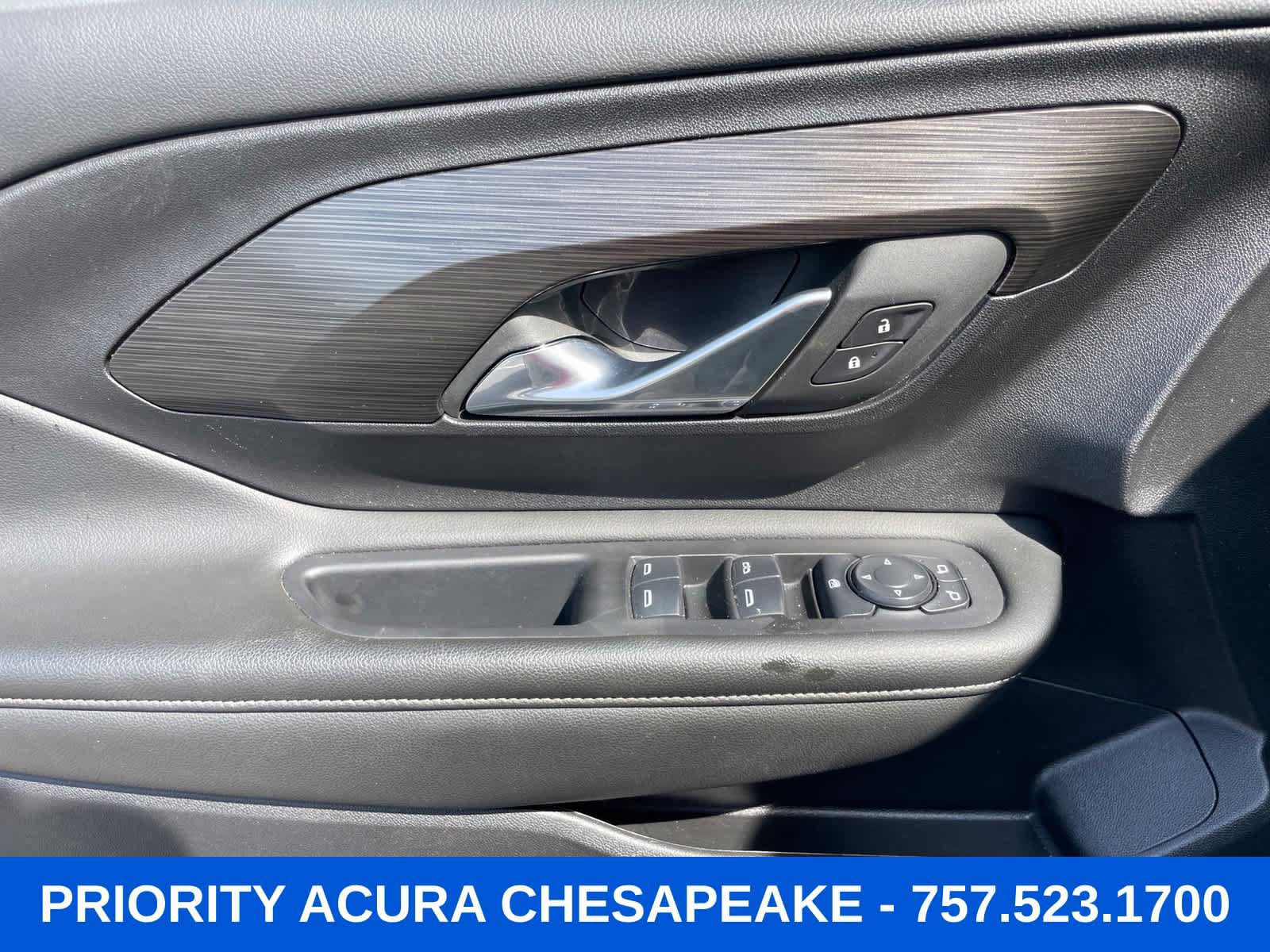 Used 2024 GMC Terrain SLE AWD/4WD image 11