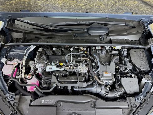 Used 2024 Toyota Prius Limited w/ Limited Premium Package image 21