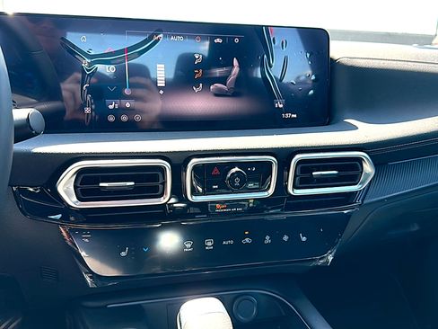 New 2026 Nissan Sentra SV w/ SV Convenience Package image 21