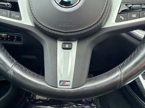 Used 2022 BMW X7 xDrive40i w/ M Sport Package AWD/4WD image 30