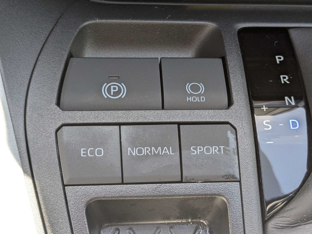 Used 2025 Toyota RAV4 XLE Premium FWD image 25