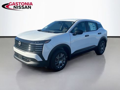 Used 2026 Nissan Kicks S FWD image 3