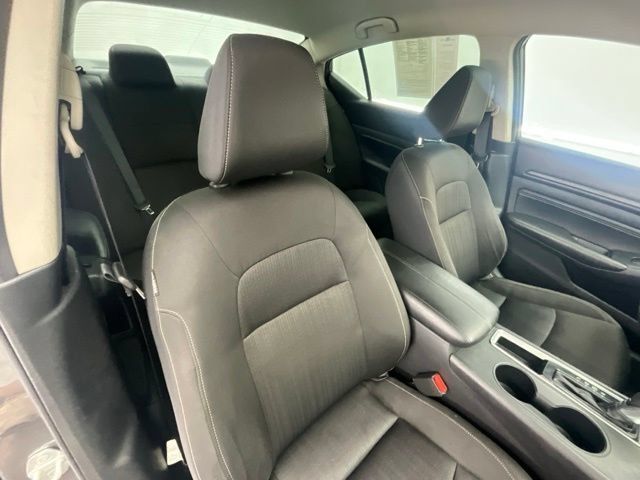 Used 2019 Nissan Altima 2.5 S FWD image 13