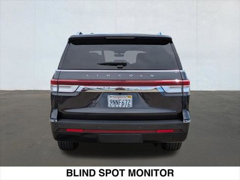 New 2024 Lincoln Navigator Reserve image 4