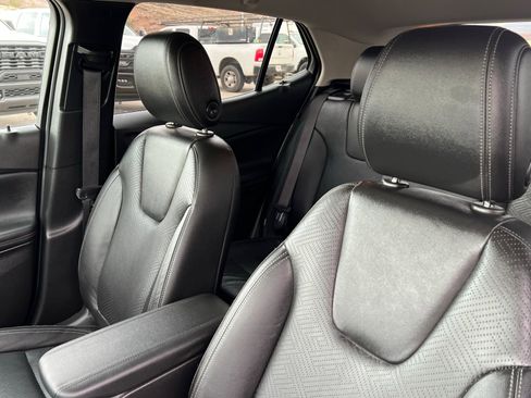 Certified 2022 Buick Encore GX Essence w/ Advanced Technology Package image 17