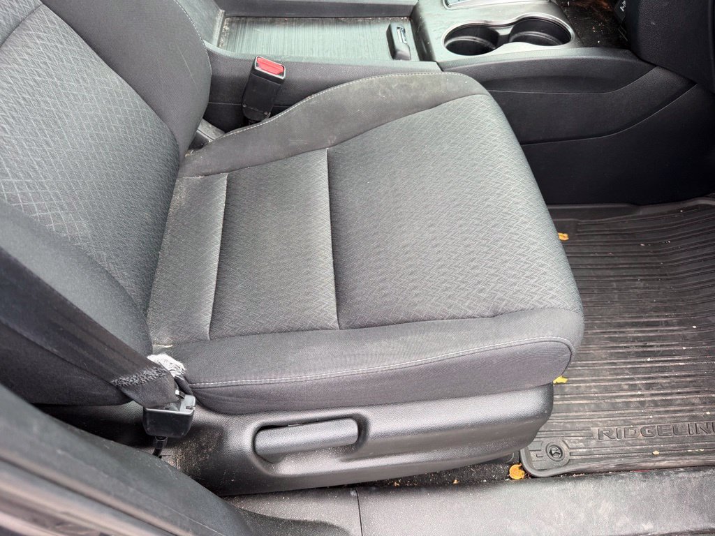 Used 2020 Honda Ridgeline Sport image 16