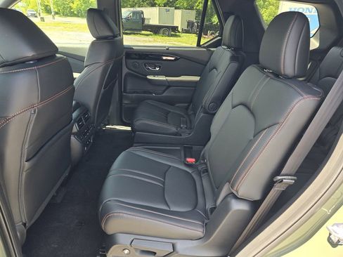 New 2026 Honda Pilot TrailSport image 11