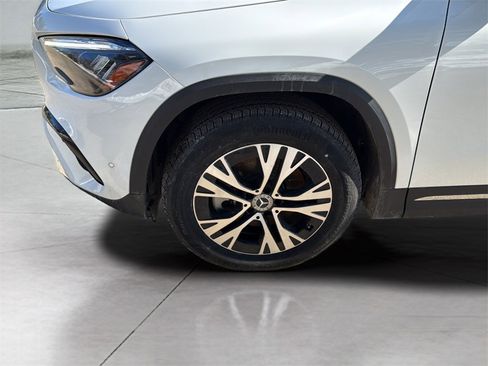 Certified 2026 Mercedes-Benz GLA 250 4MATIC image 9