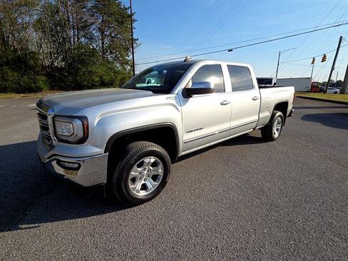 Used 2017 GMC Sierra 1500 SLT w/ SLT Preferred Package image 2