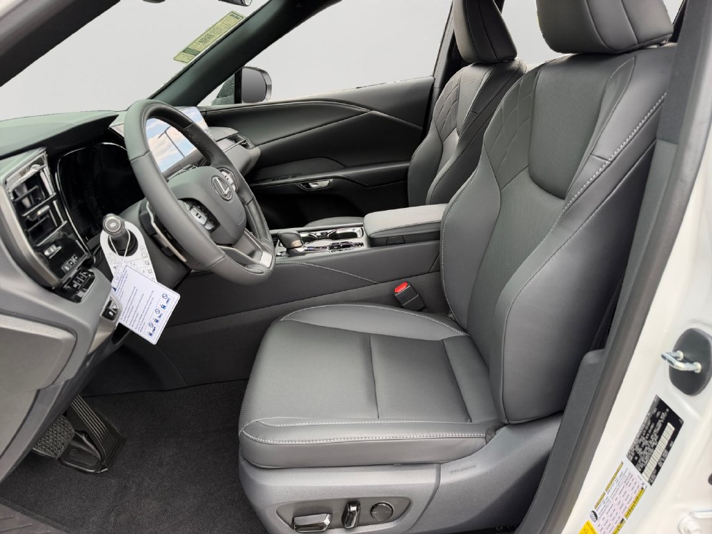 New 2026 Lexus RX 350h AWD/4WD image 12