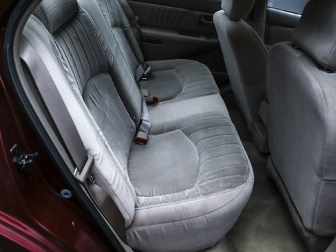 Used 2002 Buick Century Custom w/ Custom Premium Pkg image 17