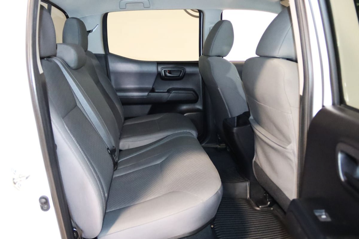 Used 2020 Toyota Tacoma SR AWD/4WD image 59
