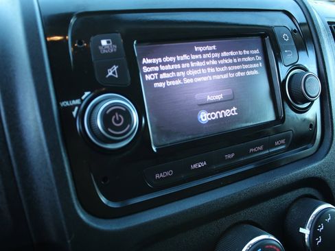 Used 2021 RAM ProMaster 2500 image 25