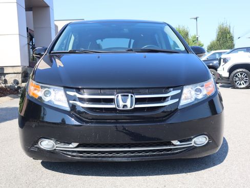 Used 2017 Honda Odyssey Touring Elite image 4