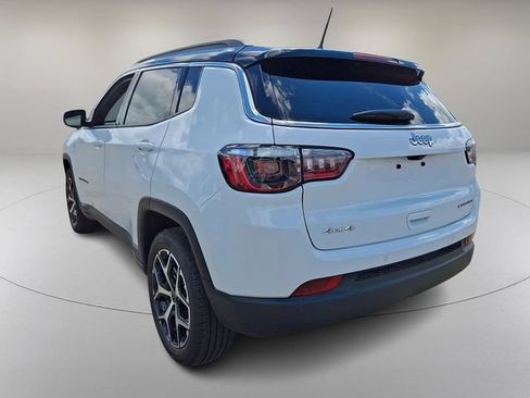 Used 2025 Jeep Compass Limited AWD/4WD image 7