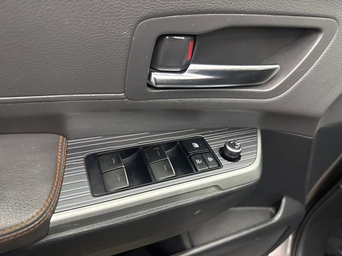 Used 2021 Toyota Sienna XSE image 19