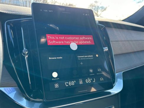 New 2026 Volvo XC90 B6 Plus w/ Protection Package Premier image 16