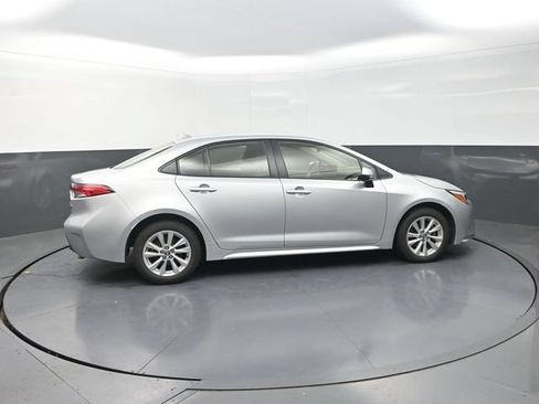Certified 2024 Toyota Corolla LE w/ LE Convenience Package FWD image 9