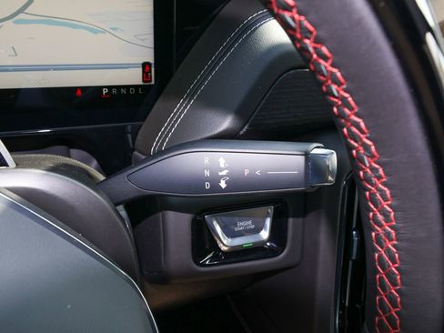New 2026 GMC Yukon AT4 Ultimate AWD/4WD image 30