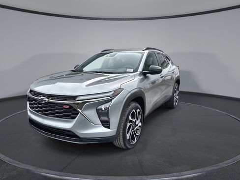 New 2026 Chevrolet Trax RS w/ Driver Confidence Package FWD image 3