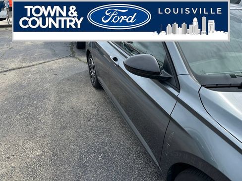 Used 2025 Volkswagen Jetta Sport FWD image 15