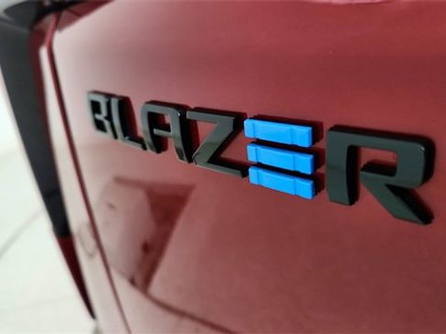 Used 2025 Chevrolet Blazer EV RS image 17