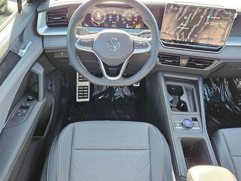 New 2026 Volkswagen Tiguan SE R-Line image 7