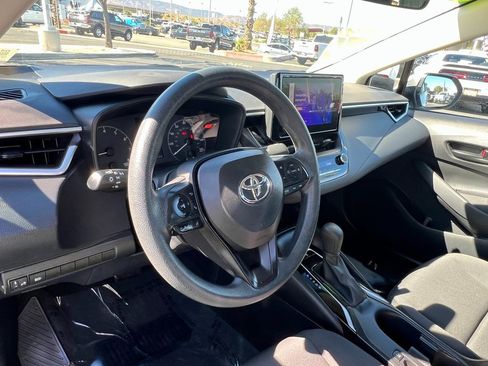 Used 2023 Toyota Corolla LE image 11