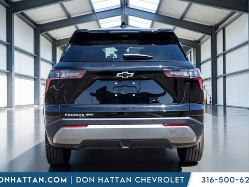 New 2026 Chevrolet Equinox LT w/ Safety and Technology Package AWD/4WD image 24