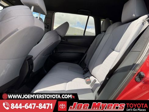 Used 2025 Toyota Corolla Cross AWD Hybrid image 28