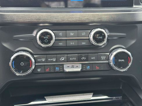 Used 2023 Ford F250 Lariat w/ Lariat Ultimate Package image 23