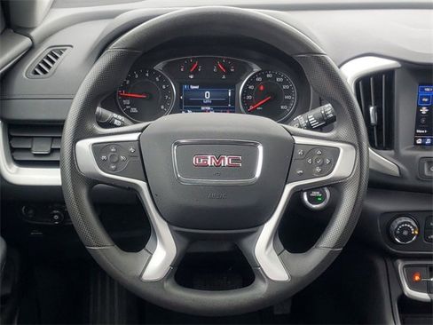 Certified 2024 GMC Terrain SLE image 28