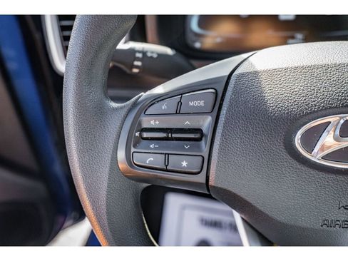 Used 2024 Hyundai Venue SE image 12