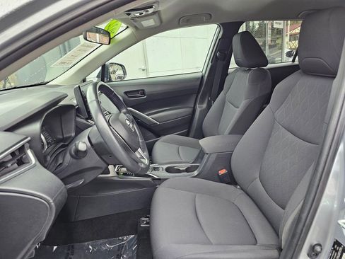 Certified 2022 Toyota Corolla Cross LE image 19