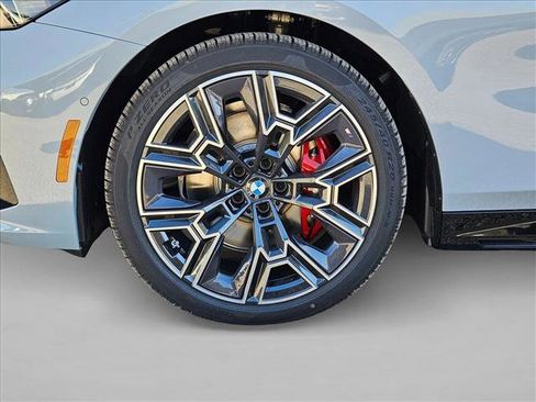 New 2026 BMW 530i xDrive image 9