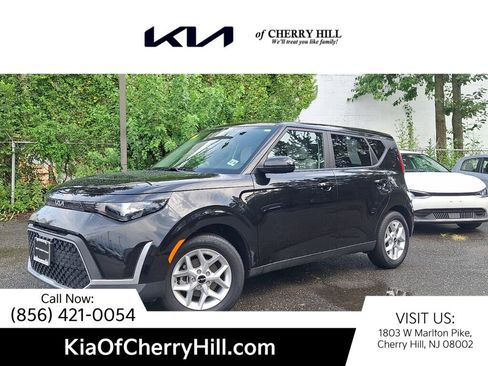 Used 2025 Kia Soul LX w/ LX Technology Package FWD image 1